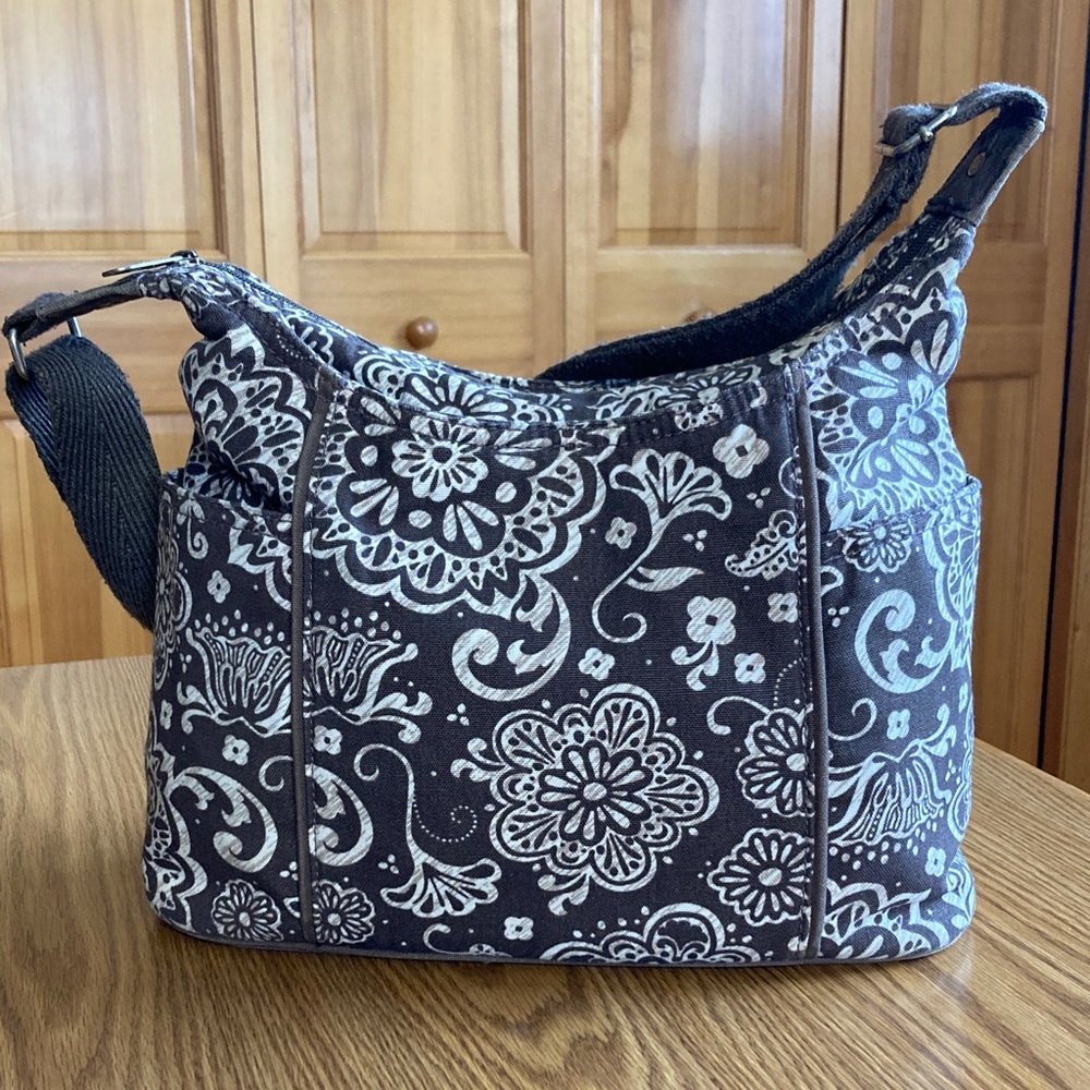 Thirty-one 31 Free To Be Carry All Shoulder Crossbody in Woodstock Brown